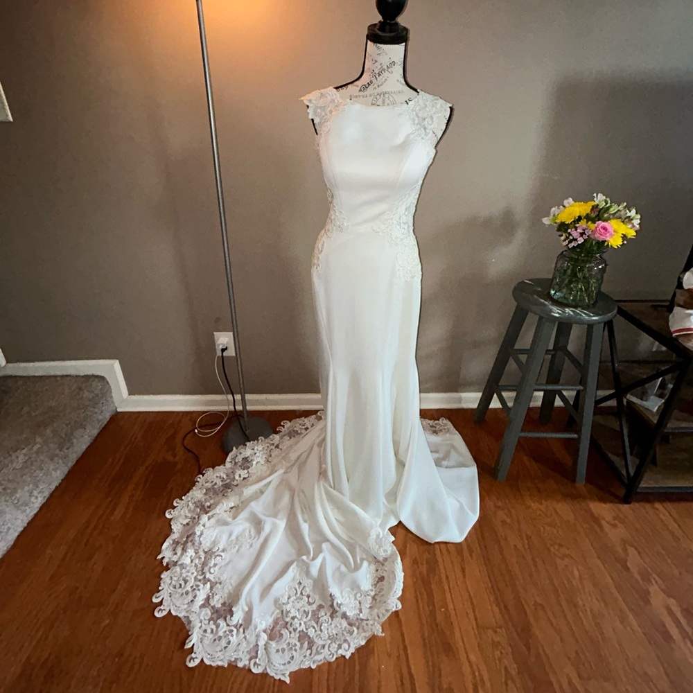 Essence of Australia wedding Gown
